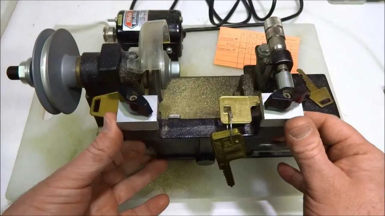  Estate Locksmith Store  Newton, MA 617-826-6169