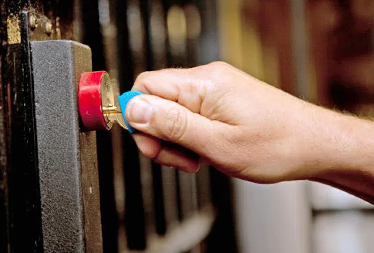 Estate Locksmith Store Newton, MA 617-826-6169 Estate Locksmith Store Newton, MA 617-826-6169